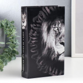 Книга-сейф: Лев. Through the eves of a lion - 21х13х5 см